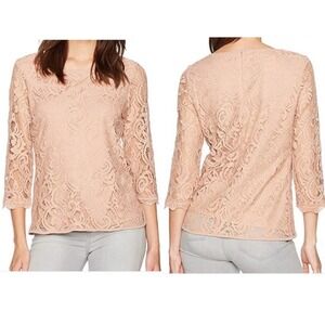 Adrianna Papell White Lace‎ Blouse size LARGE
